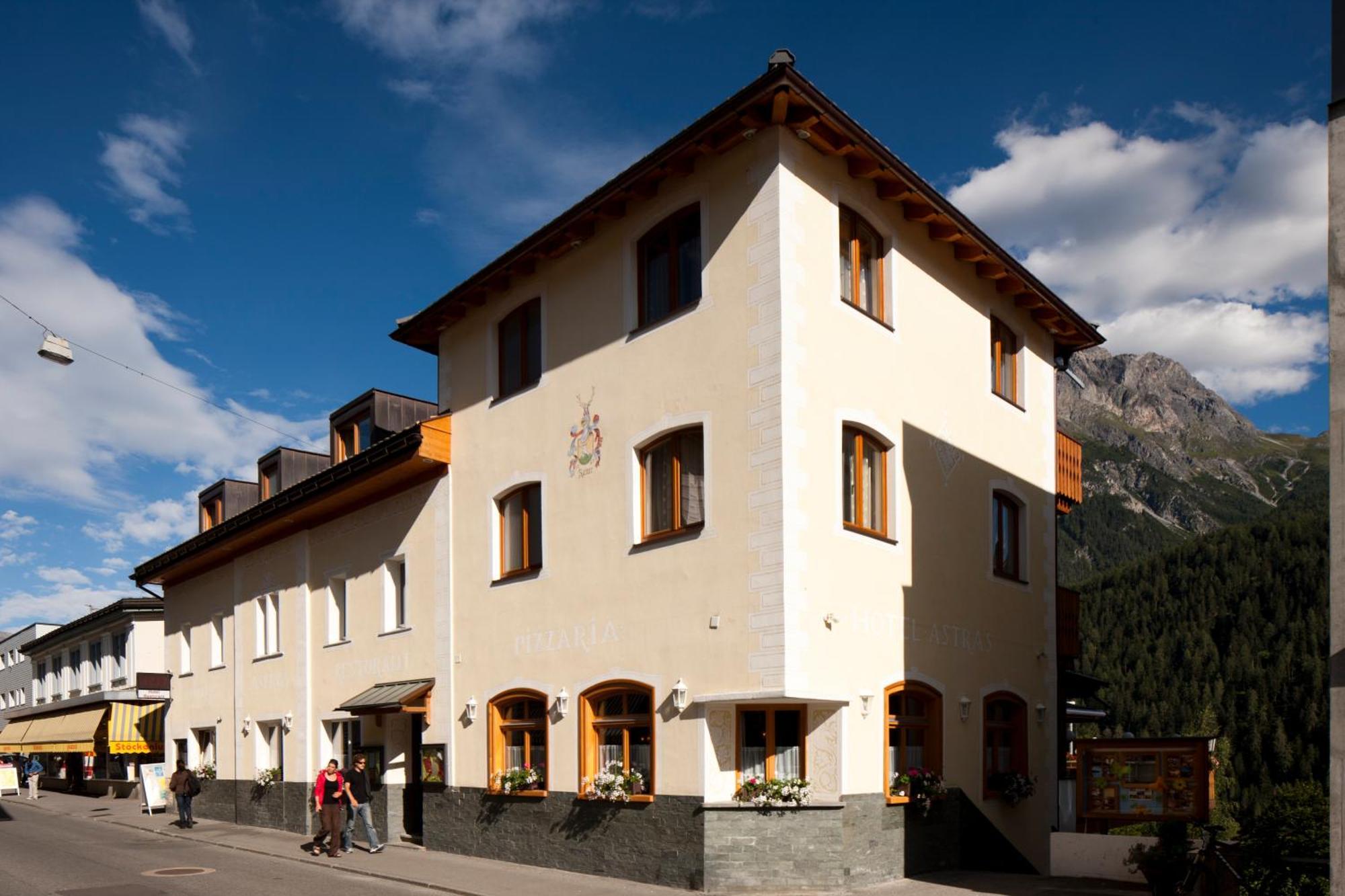 Hotel Astras Scuol Exteriér fotografie