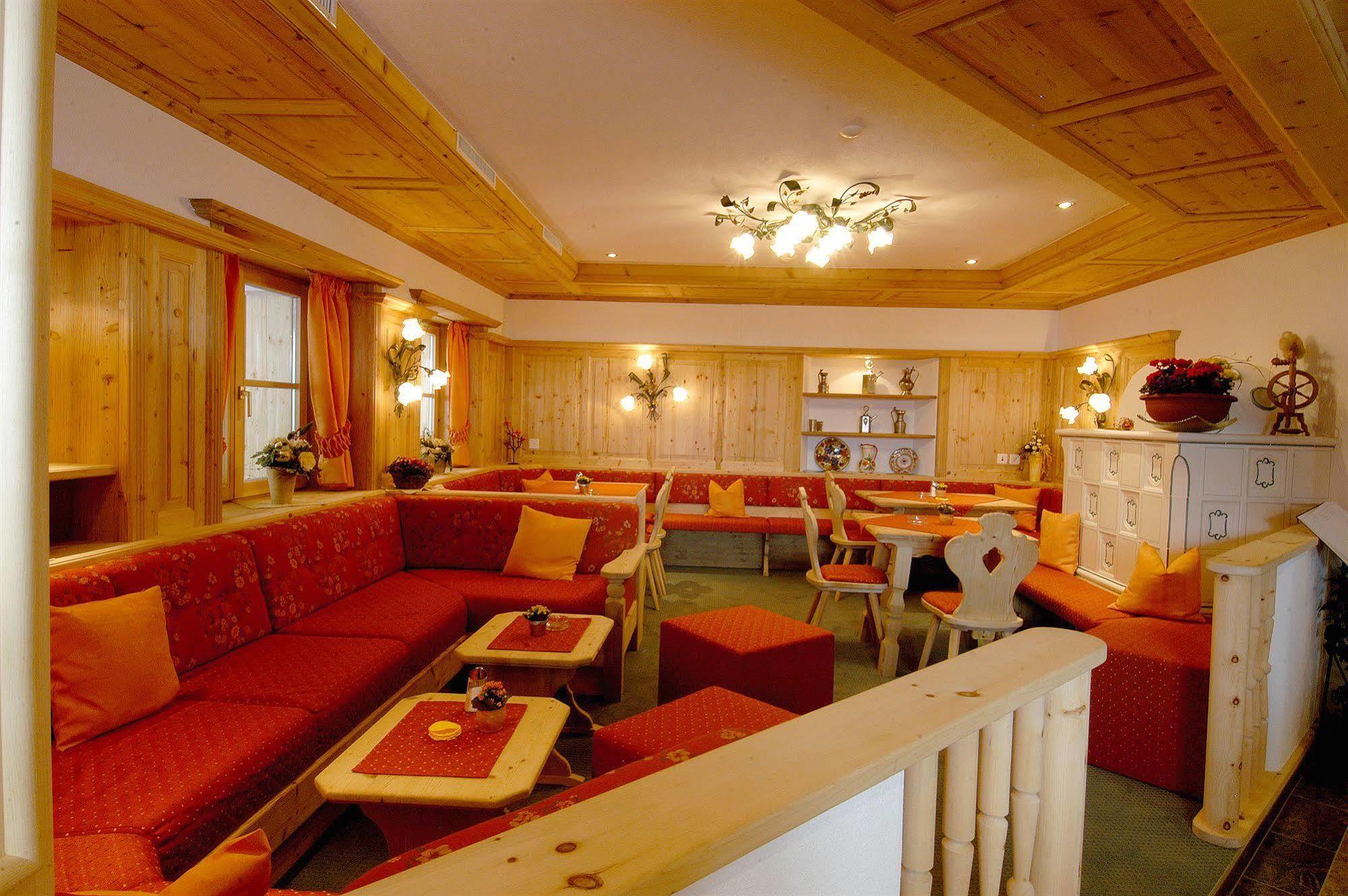 Hotel Astras Scuol Exteriér fotografie